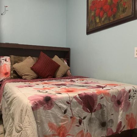 Apartament Cozy Private 1Br, Well Appointed, Near Providence, Ma, Ri Line, Easy Access To I-95 Pawtucket Zewnętrze zdjęcie