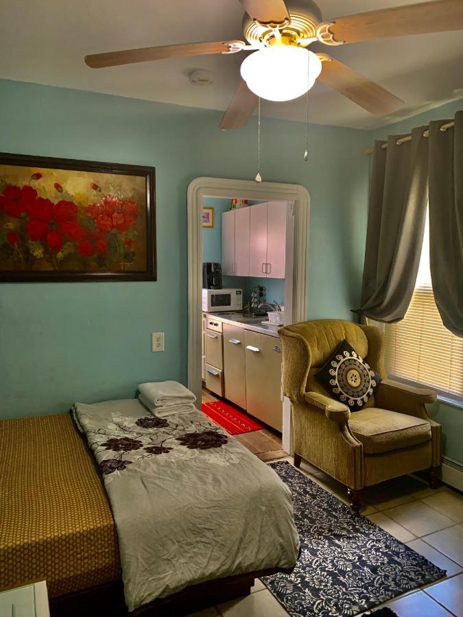 Apartament Cozy Private 1Br, Well Appointed, Near Providence, Ma, Ri Line, Easy Access To I-95 Pawtucket Zewnętrze zdjęcie